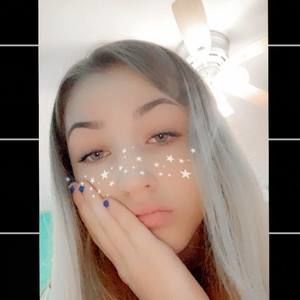 Meet your Posher, Kendra